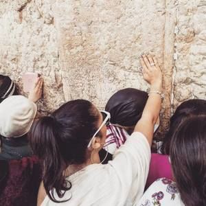 Meet your Posher, Roni